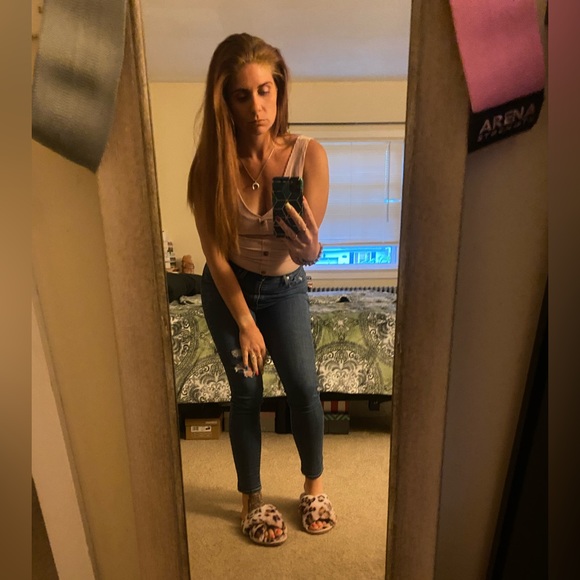 Meet Your Posher - Picture 5 of 5